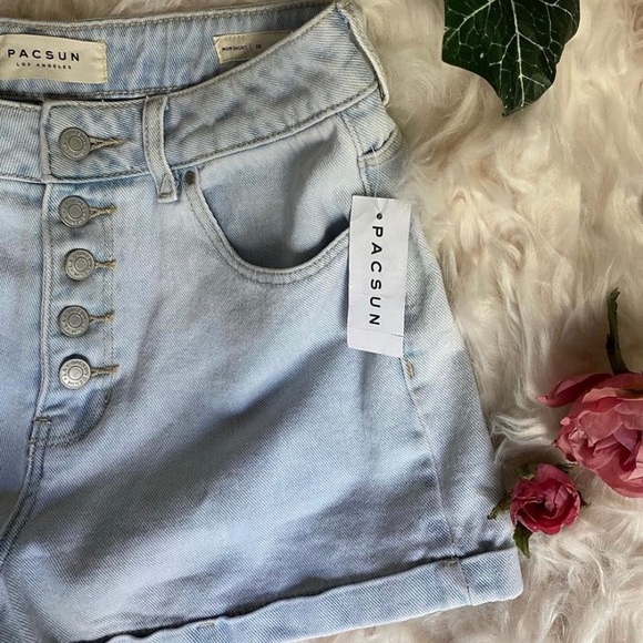 PacSun mom jean shorts BNWT - Picture 1 of 2